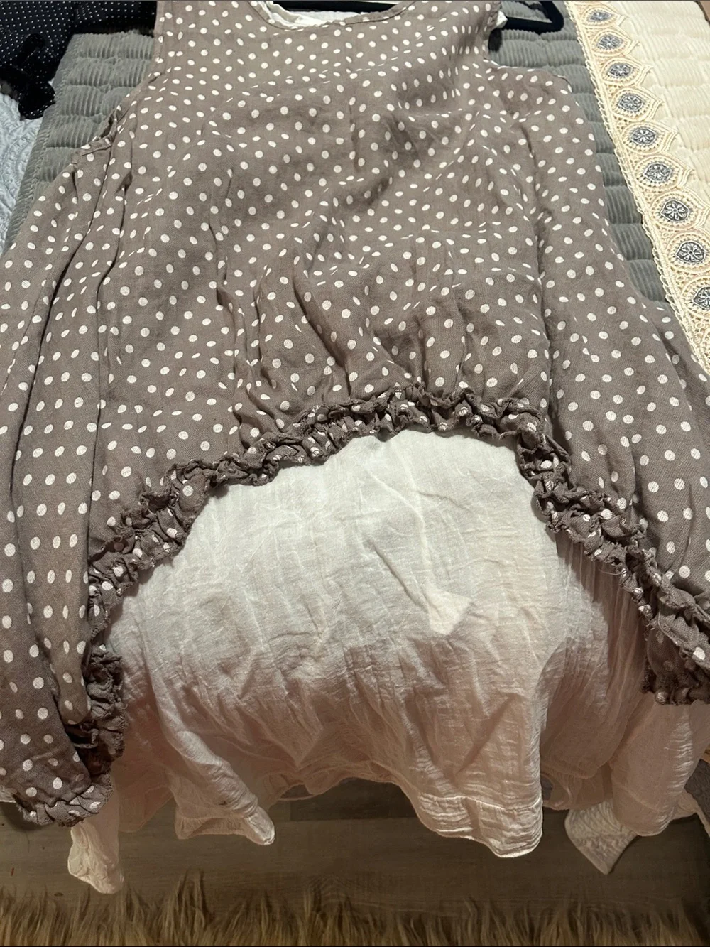 Polka Dot Sleeveless Overlay Tank Top in Taupe and White - Picture 4 of 8